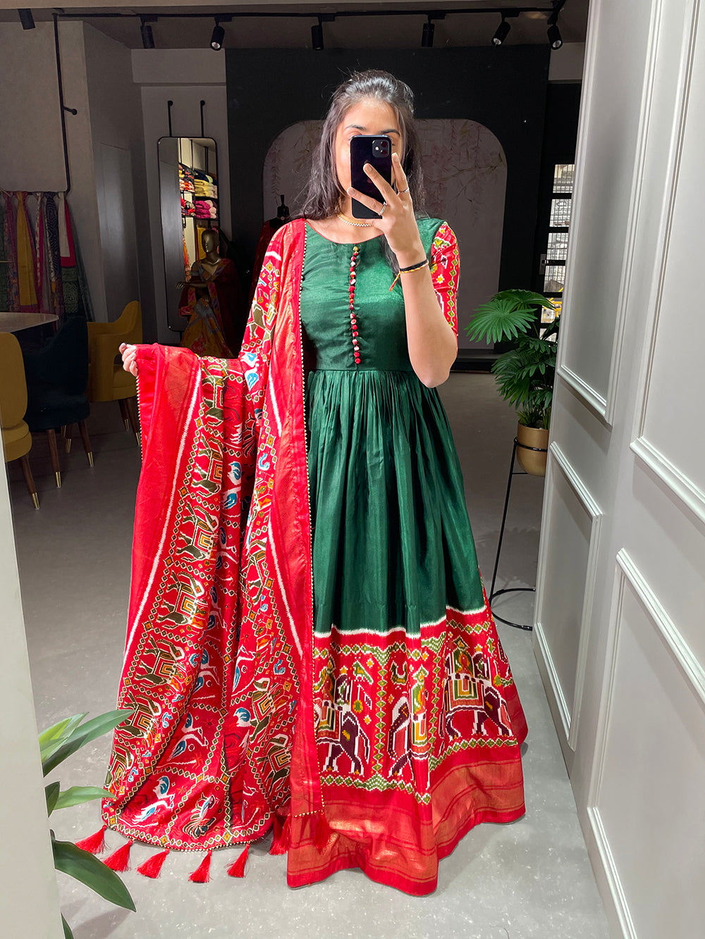 patola silk dress material Single Ikat Silk Patola Dress Material Set