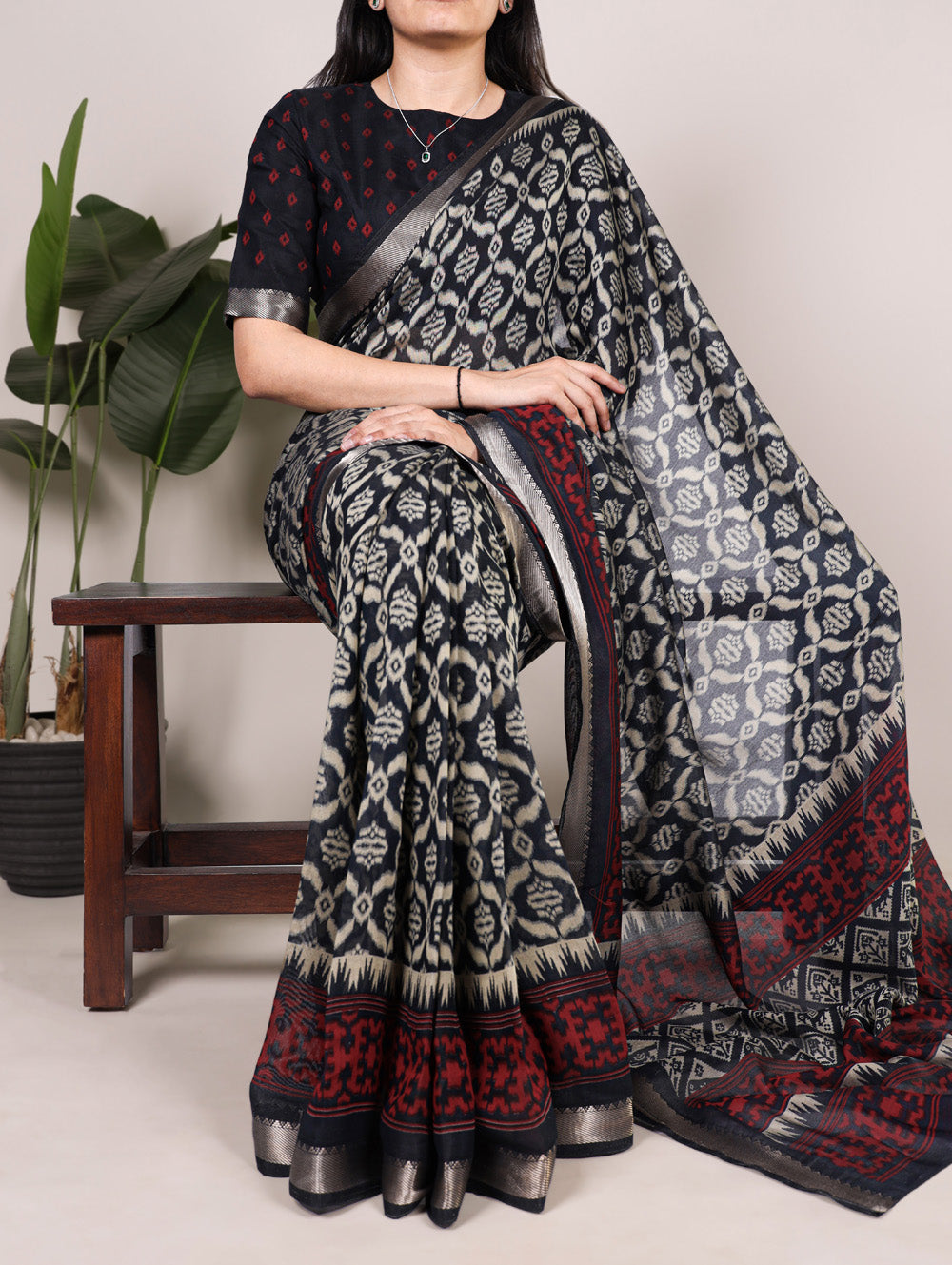 Black Color Polyester Viscose chanderi Saree