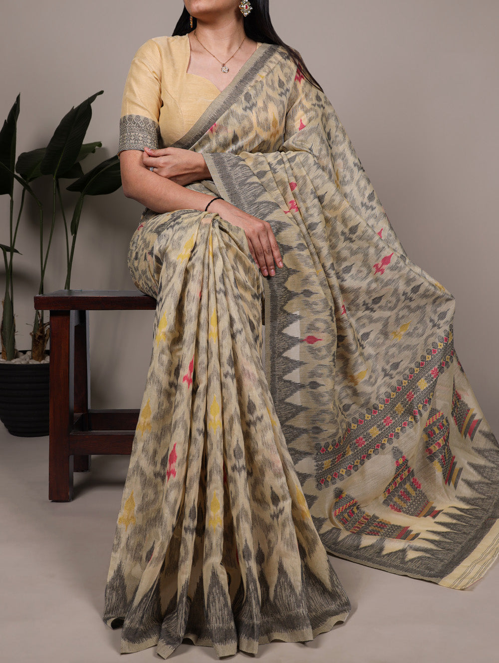 Cream Color Thread Weaving Work Poly Cotton Saree