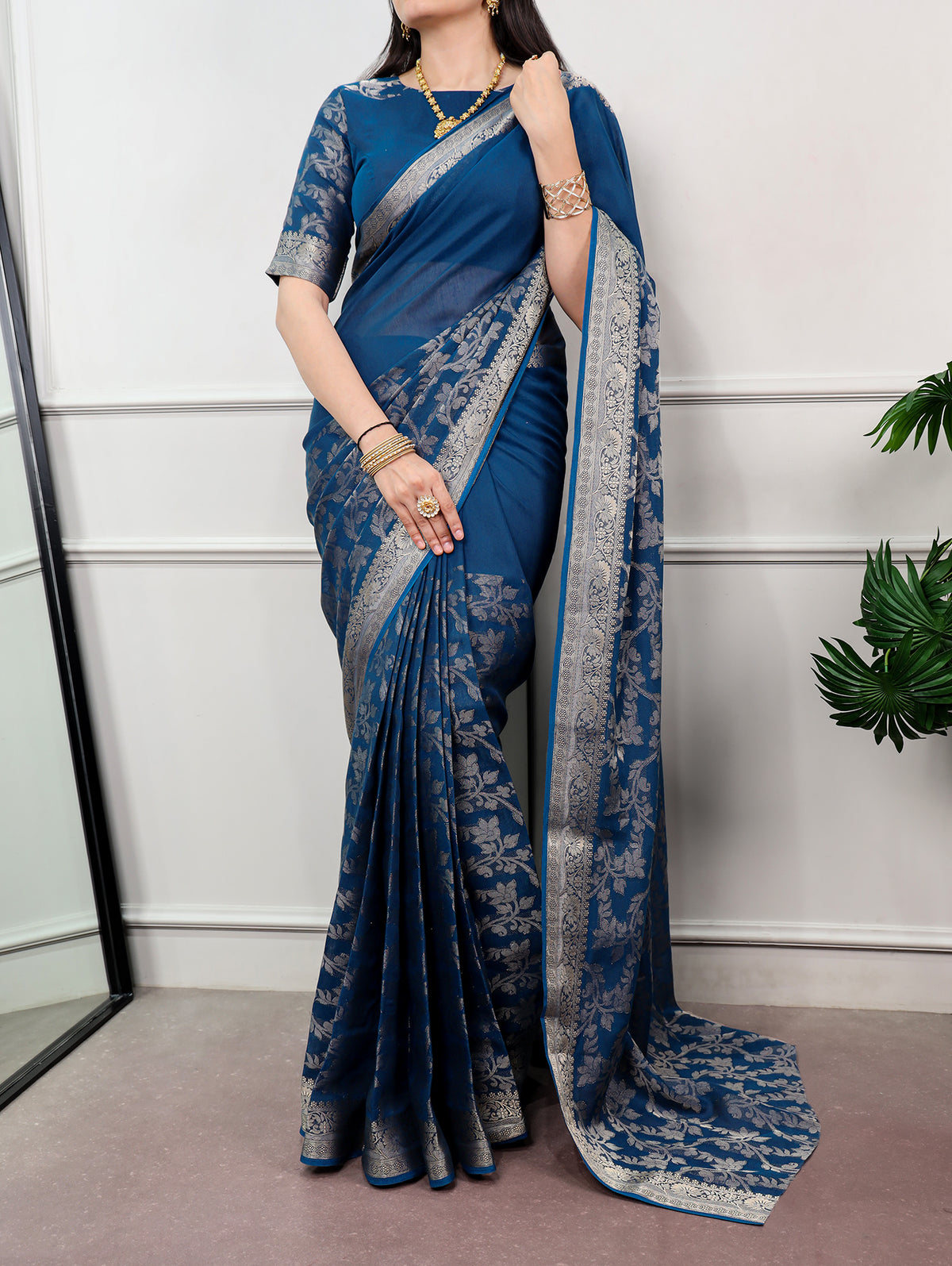 Designer Saree with  Zari Weaving Work