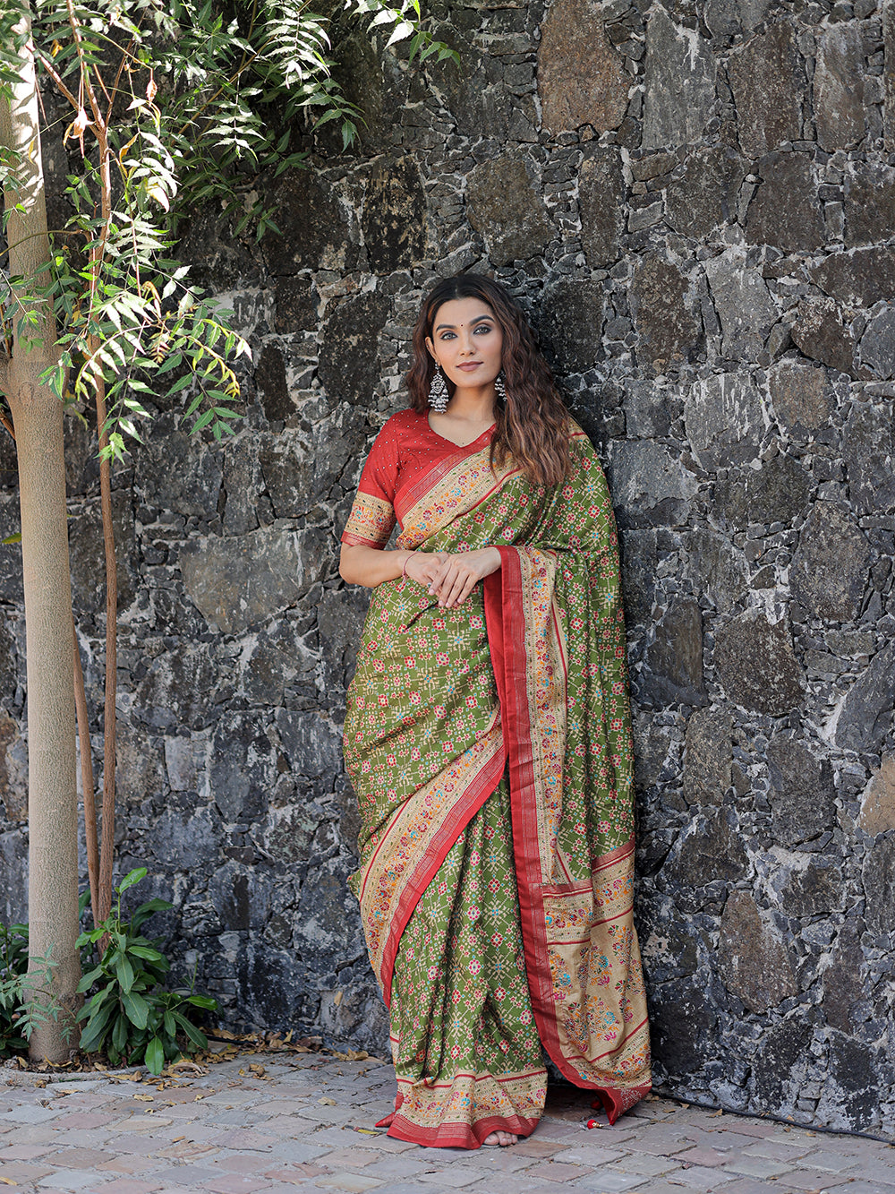 Parrot Color Foil Printed And Stone Work Dola Silk Saree