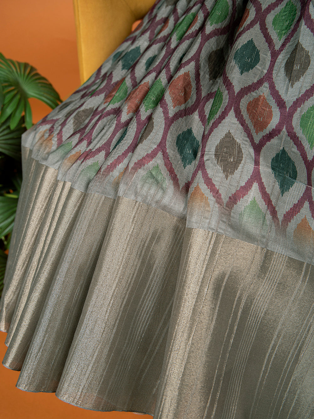 Grey Color Kotha Zari Border Handloom Printed Saree