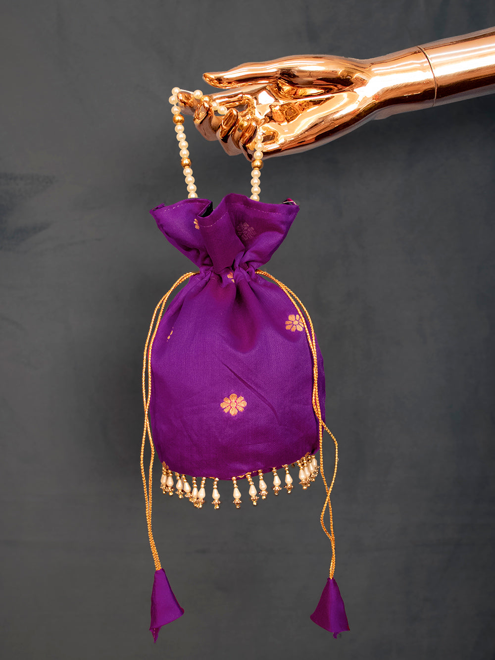 Wine color Weaving Zari Work Silk Paithani Batwa